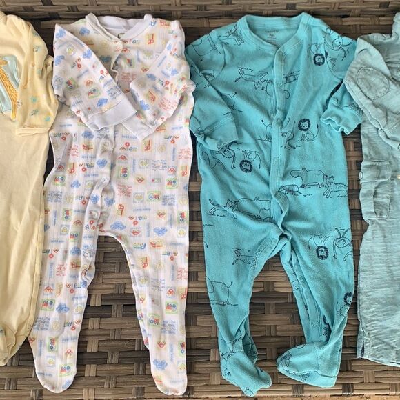 🎉1 hr sale 🎉onesie bundle 6 - Picture 6 of 12